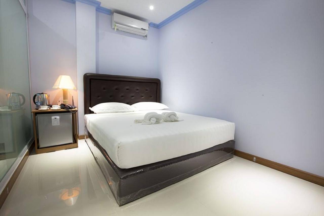 Woodland Hotel Γιανγκόν Εξωτερικό φωτογραφία