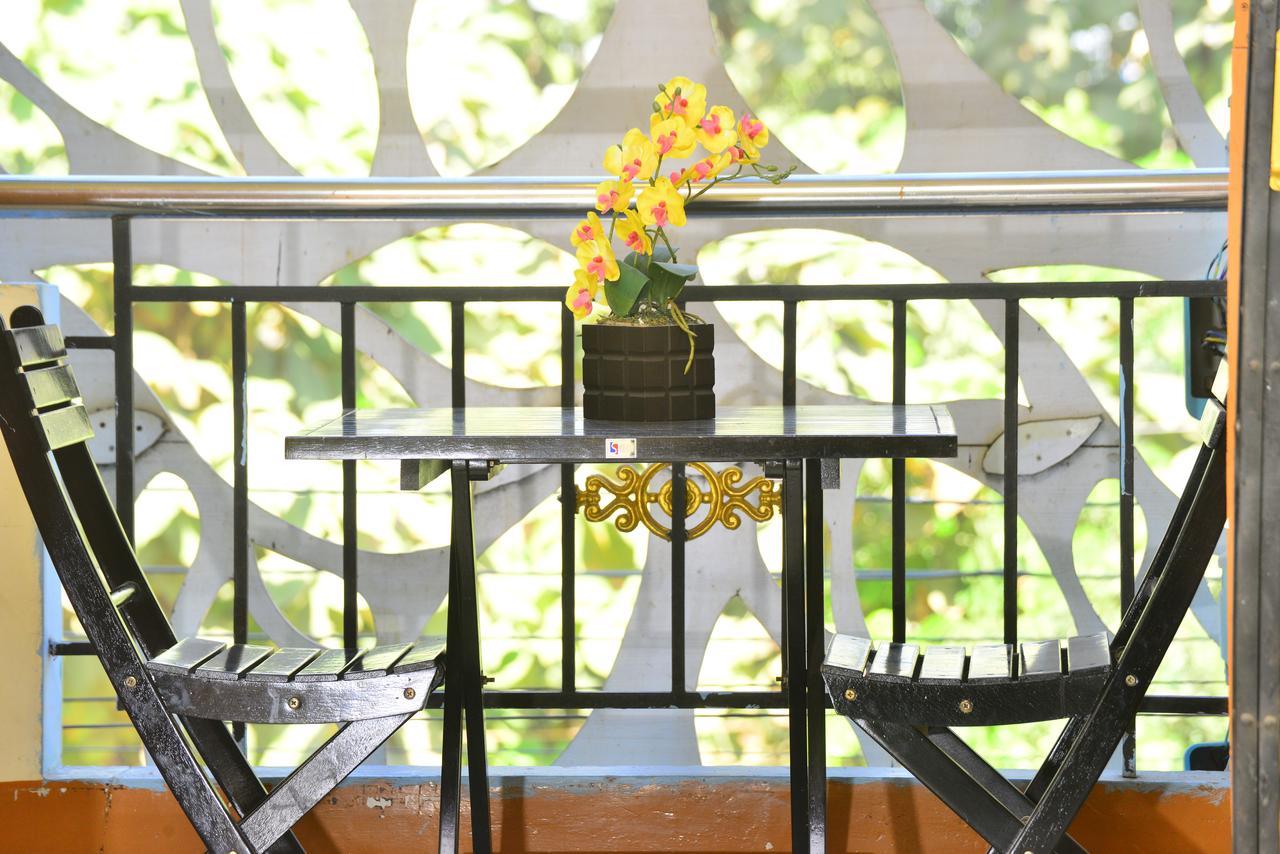 Woodland Hotel Γιανγκόν Εξωτερικό φωτογραφία