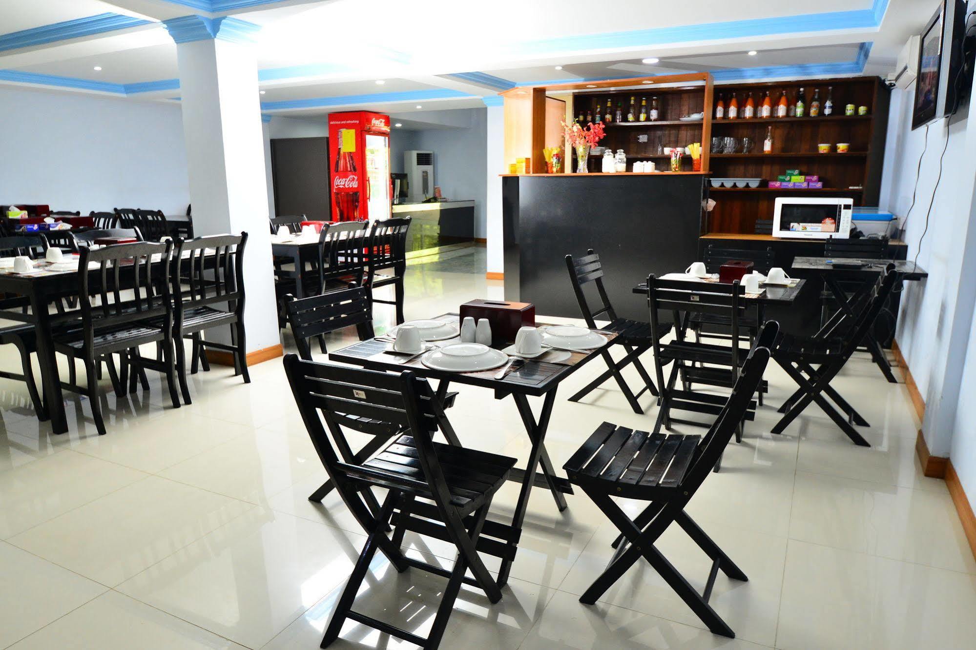 Woodland Hotel Γιανγκόν Εξωτερικό φωτογραφία