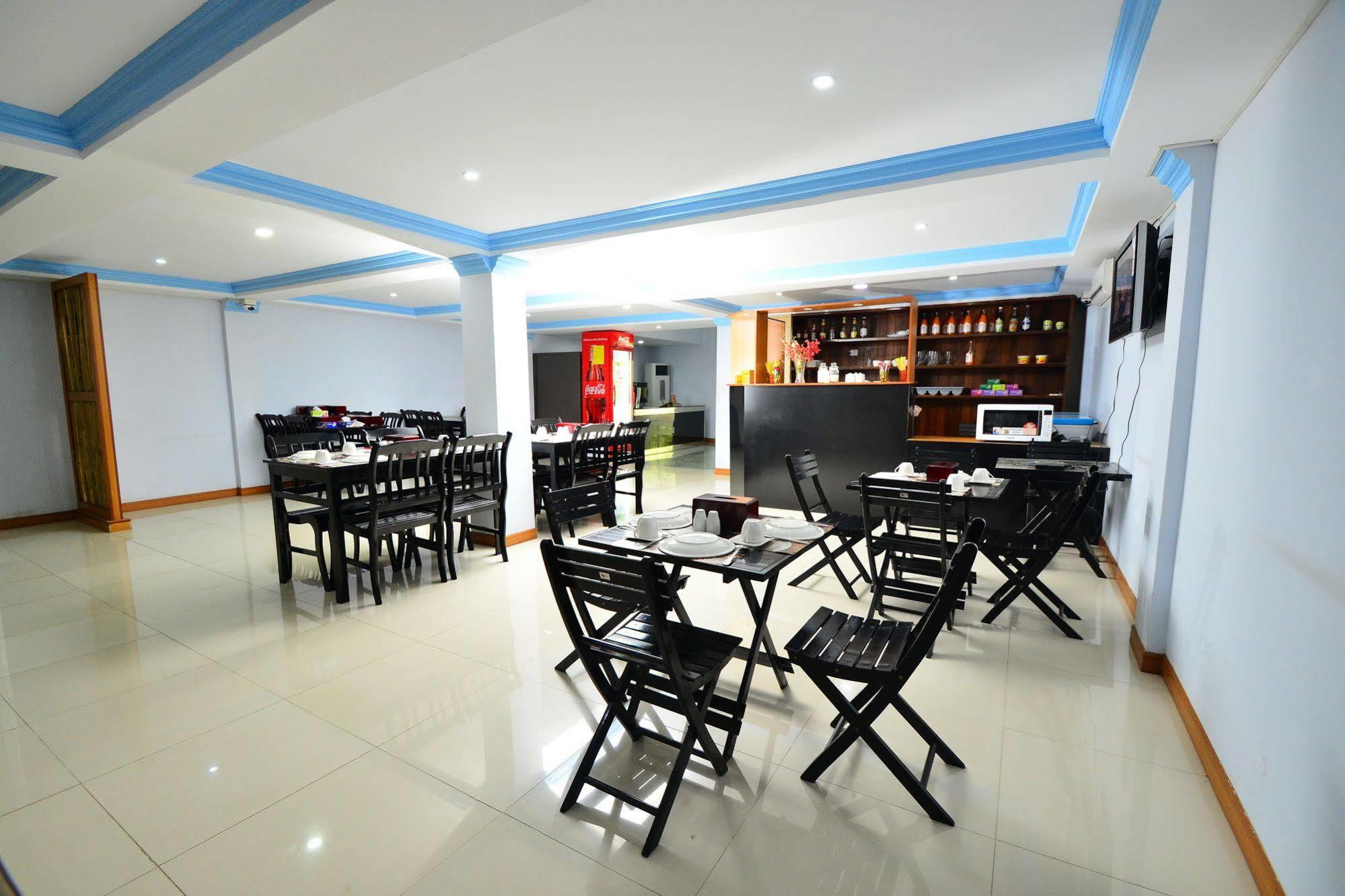 Woodland Hotel Γιανγκόν Εξωτερικό φωτογραφία