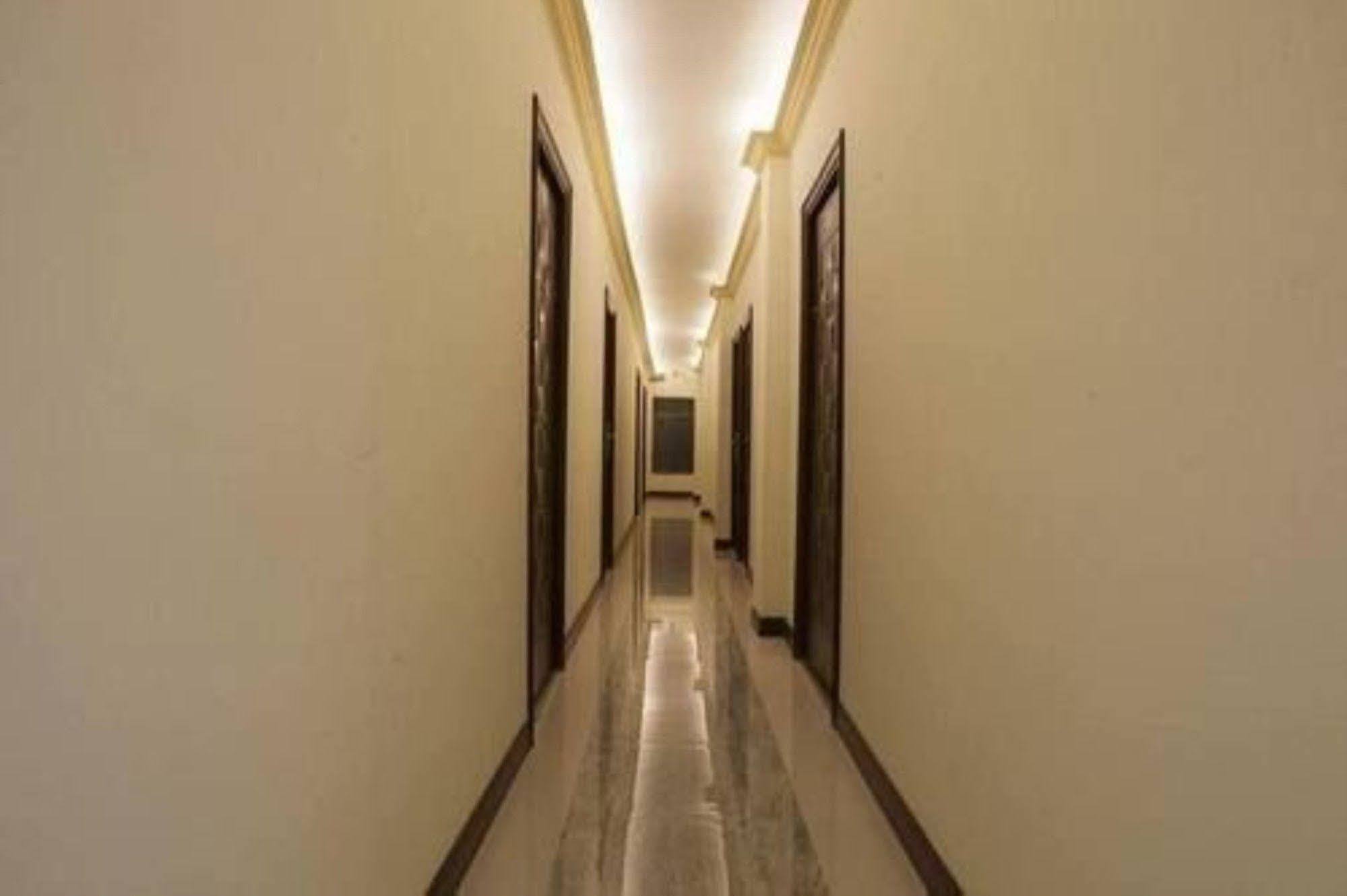 Woodland Hotel Γιανγκόν Εξωτερικό φωτογραφία